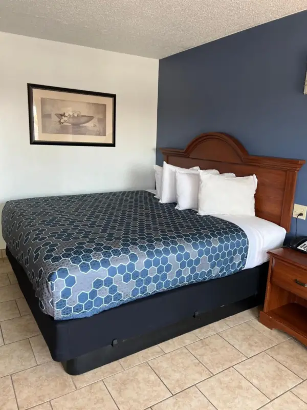 Budget Inn Main image